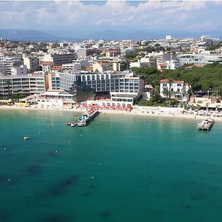 La Pagoda : Unique Et Atypique à 30 M De La Antibes