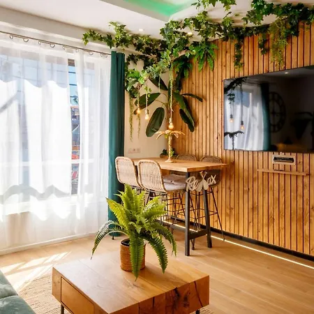 Апартаменти 06k3 - La Pagoda Unique Et Atypique A 30 M De La Антіб