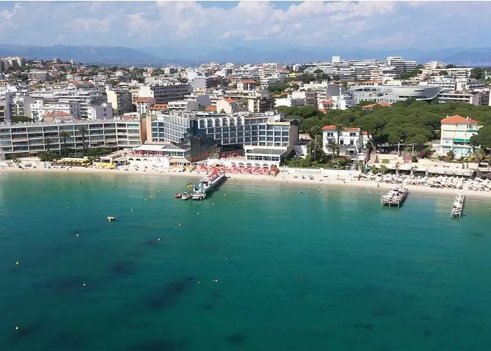 06k3 - La Pagoda Unique Et Atypique A 30 M De La Антіб